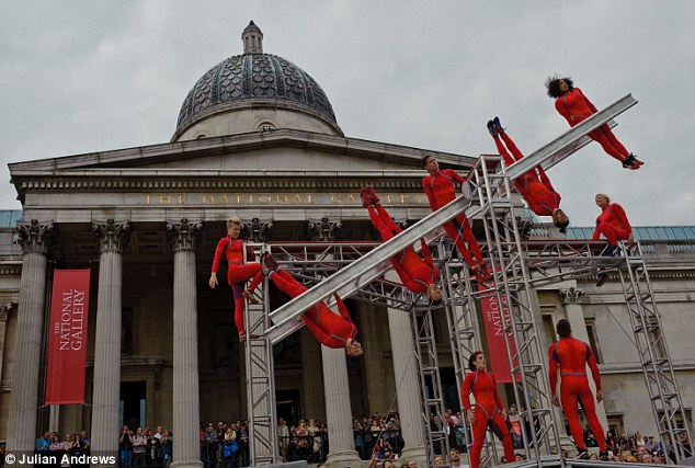 �����Ӽ���Ա�׶ر������������